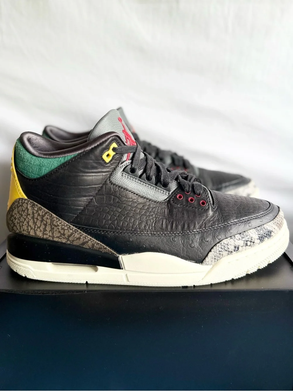 AUTHENTIC Jordan 3 Retro SE Animal Instinct 2.0 size 10 CV 3583-003 2020 USED